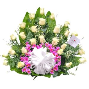 Arreglo floral funebre en abanico Flores funebres cali cubre cajón